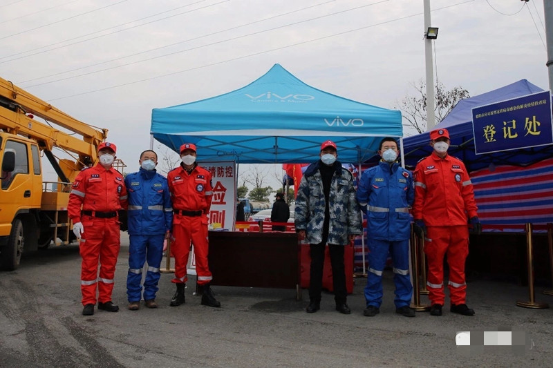 輪值志愿者（左起第三 李強）_副本